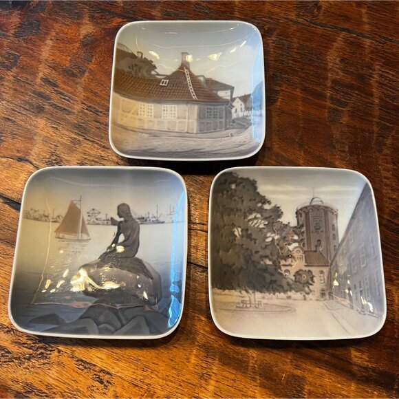 Royal Copenhagen Porcelain Decorative Plates 3-Piece Set Denmark Scenes - Picture 1 of 8